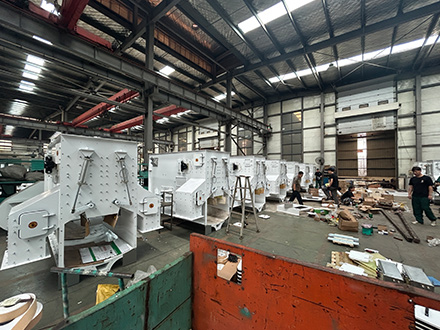 SLFB series fully enclosed belt conveyor
